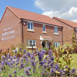 Take a video tour of Skelton Lakes – discover modern show homes, green spaces, and easy access to Leeds city centre.